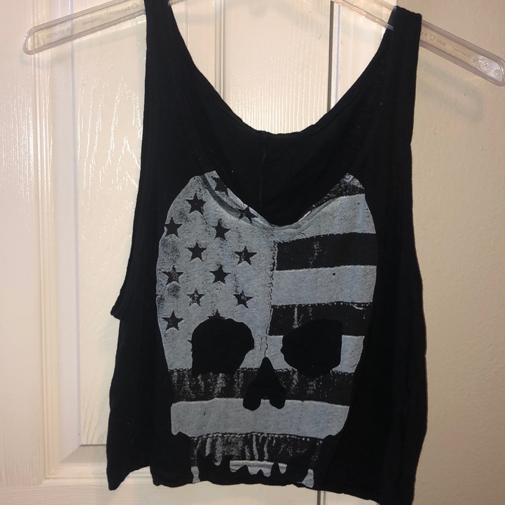 Skull crop top